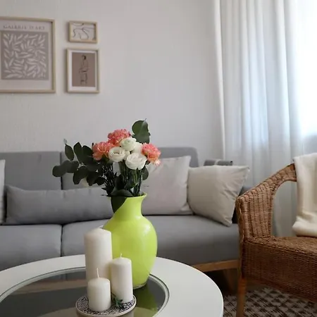 Apartament Melomanow Apartment *